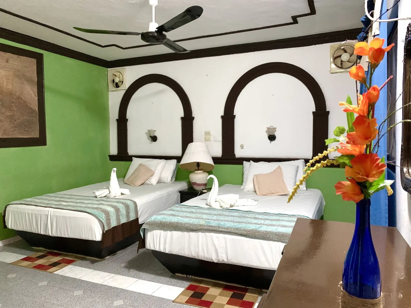 Eco Hotel Green River