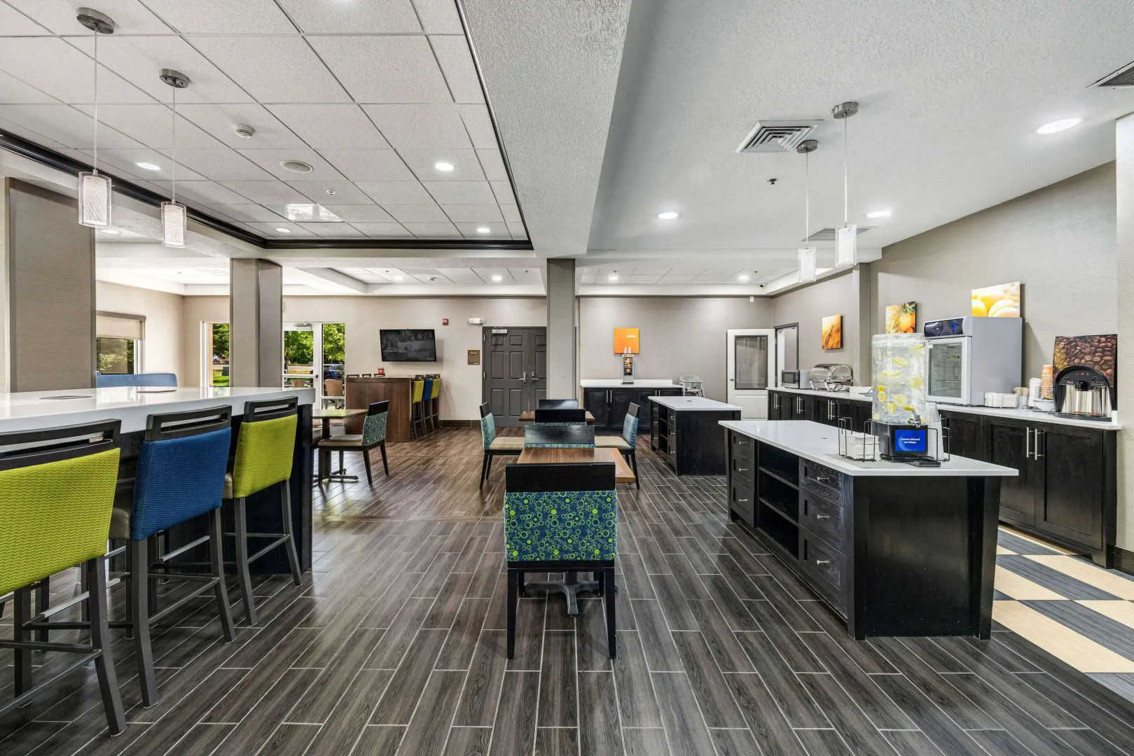 Comfort Inn & Suites Logan Near University