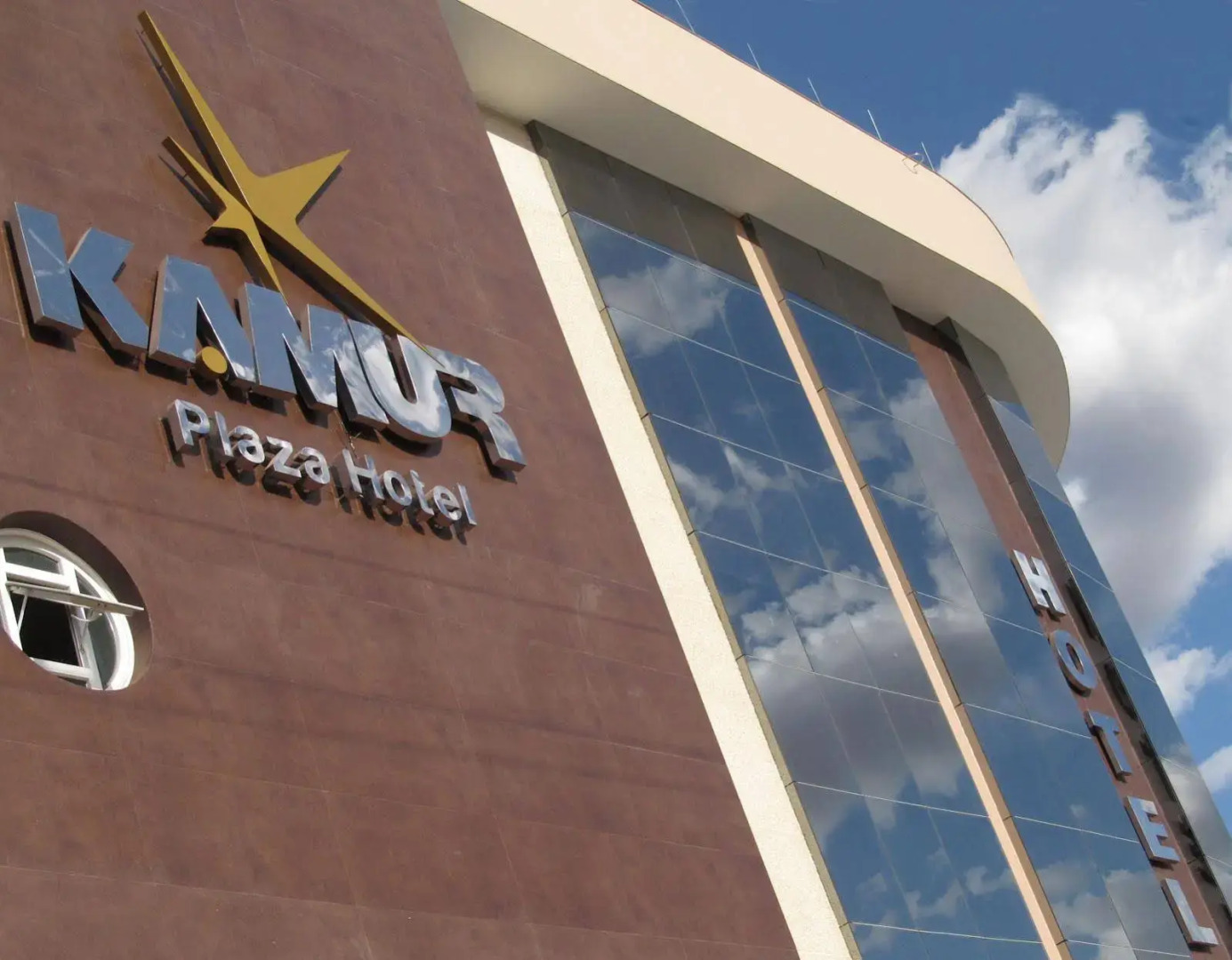 Kamur Plaza Hotel