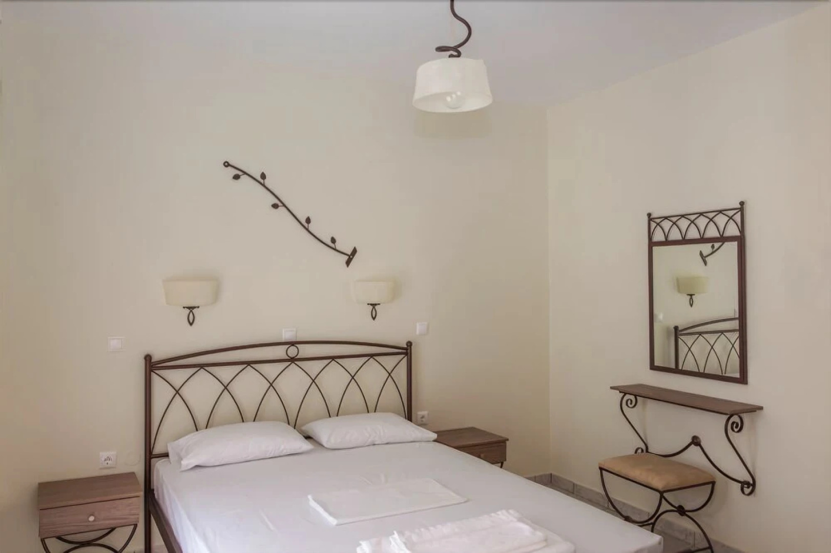 Konstantinos Hotel & Apartments 2