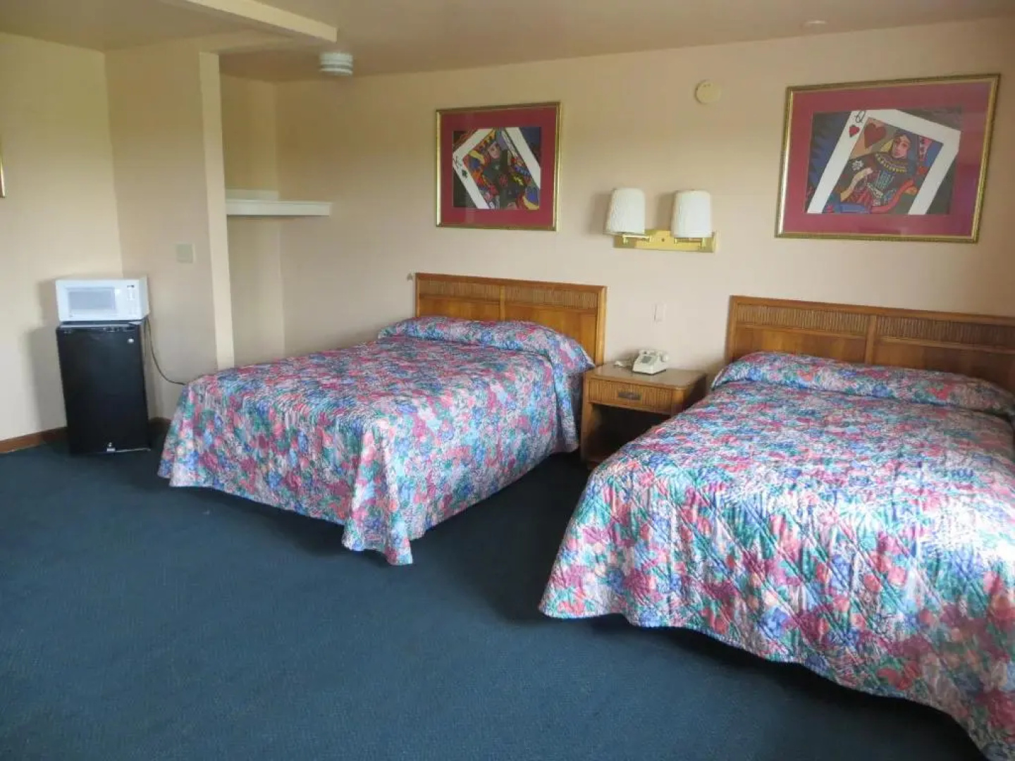 Travelers Inn