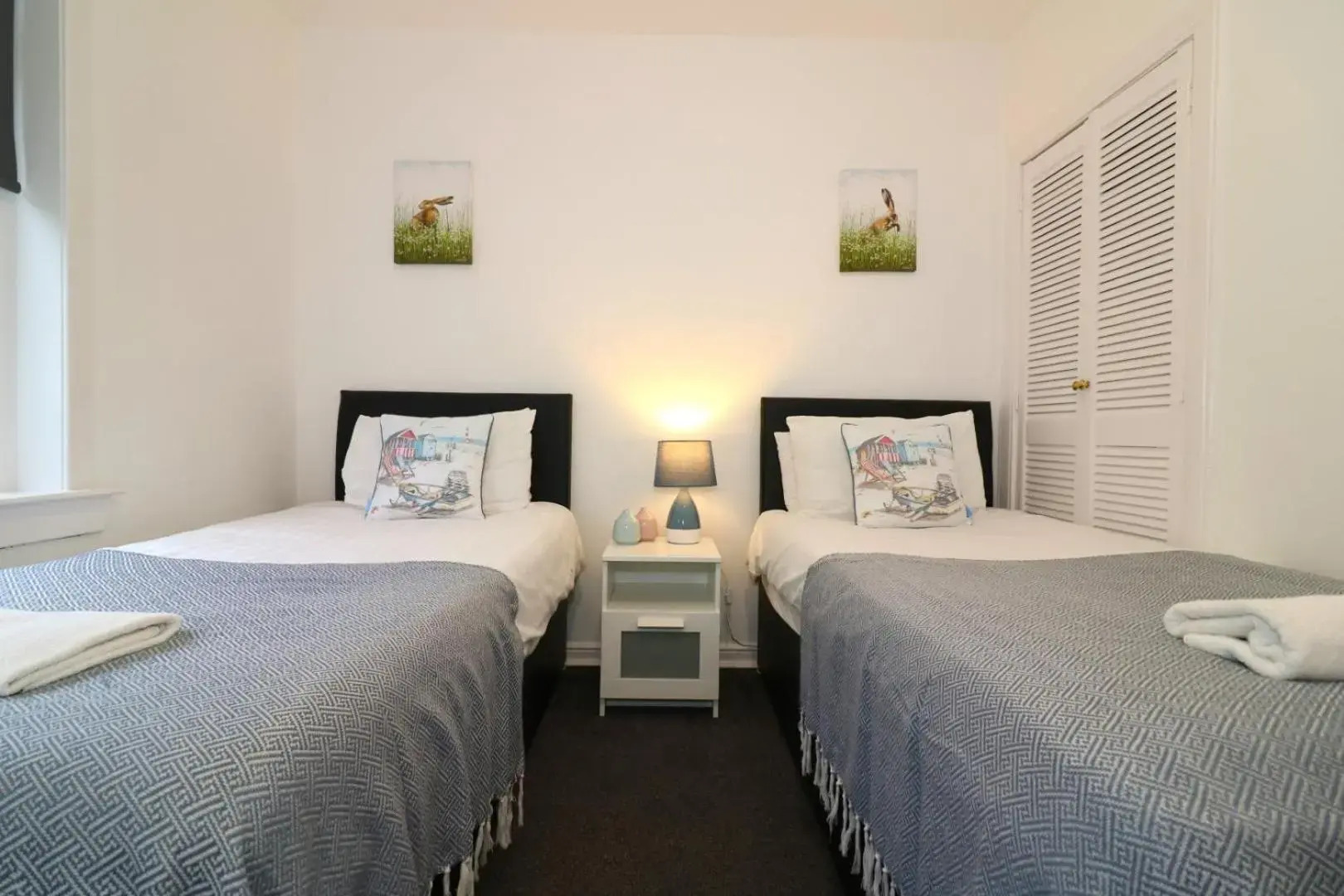 Signature - Glen Lee House