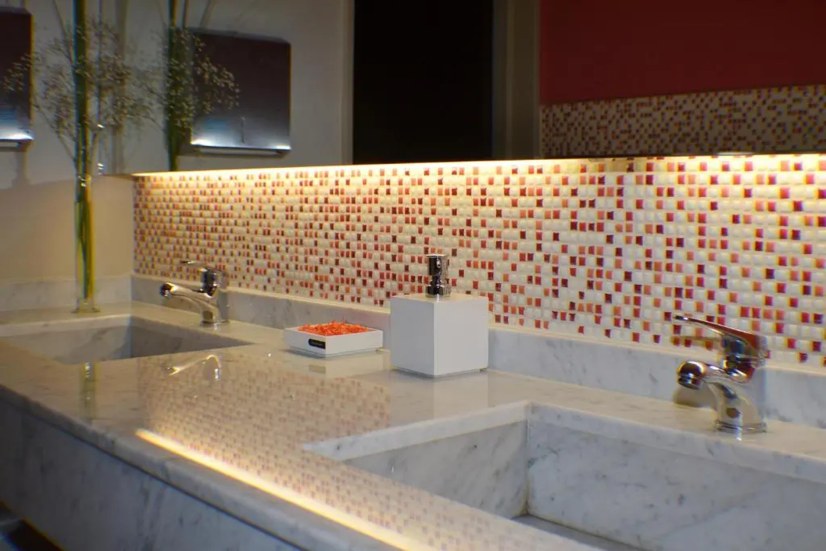 Kube Apartments Express