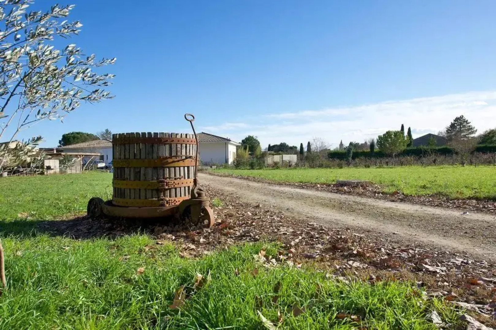 Maison Calme Avec Jardin Et Parking Prives