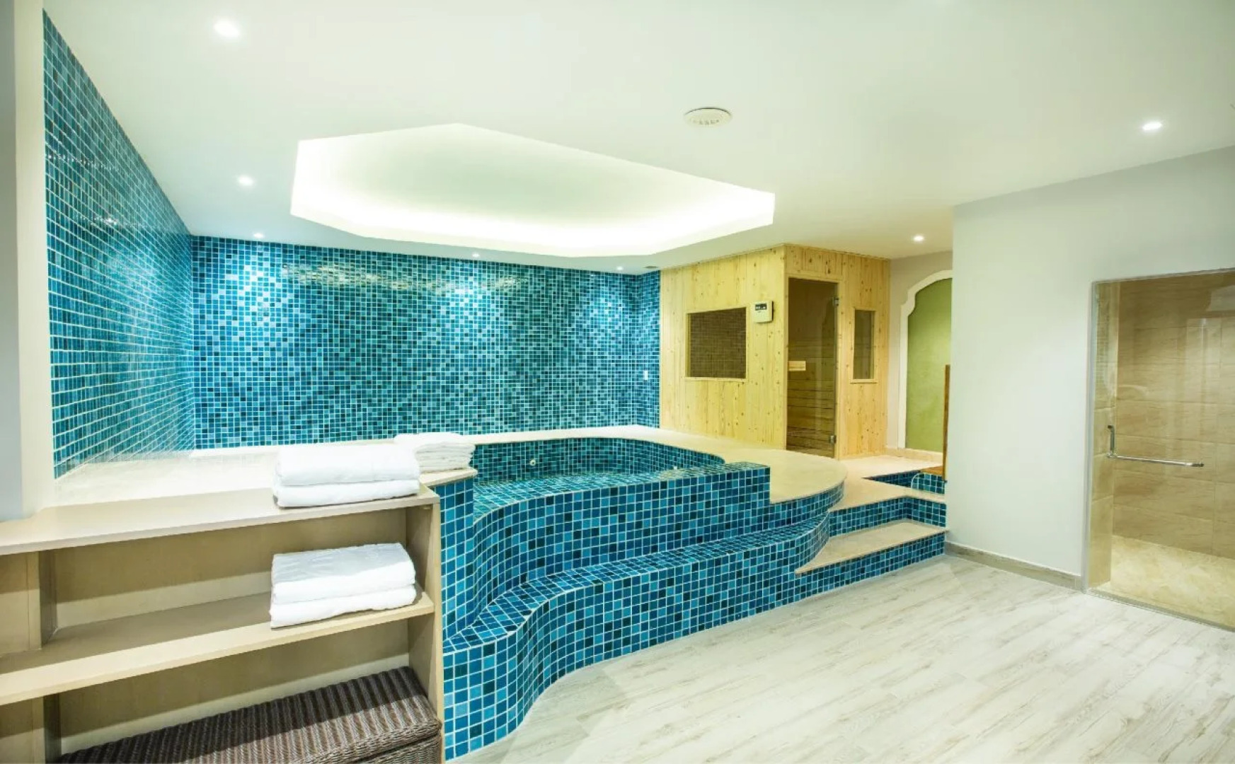 Hoa Binh Phu Quoc Hotel