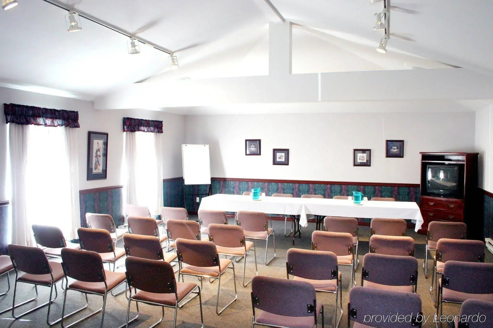 SureStay Hotel by Best Western North Vancouver Capilano