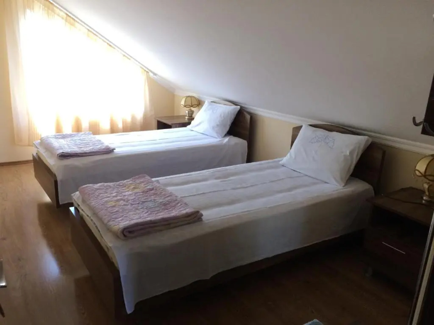 Mari Guest House