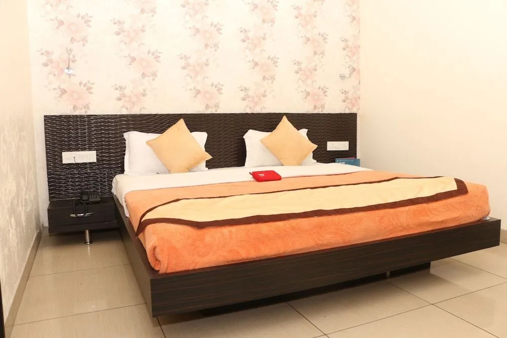 OYO 1075 Hotel City Home