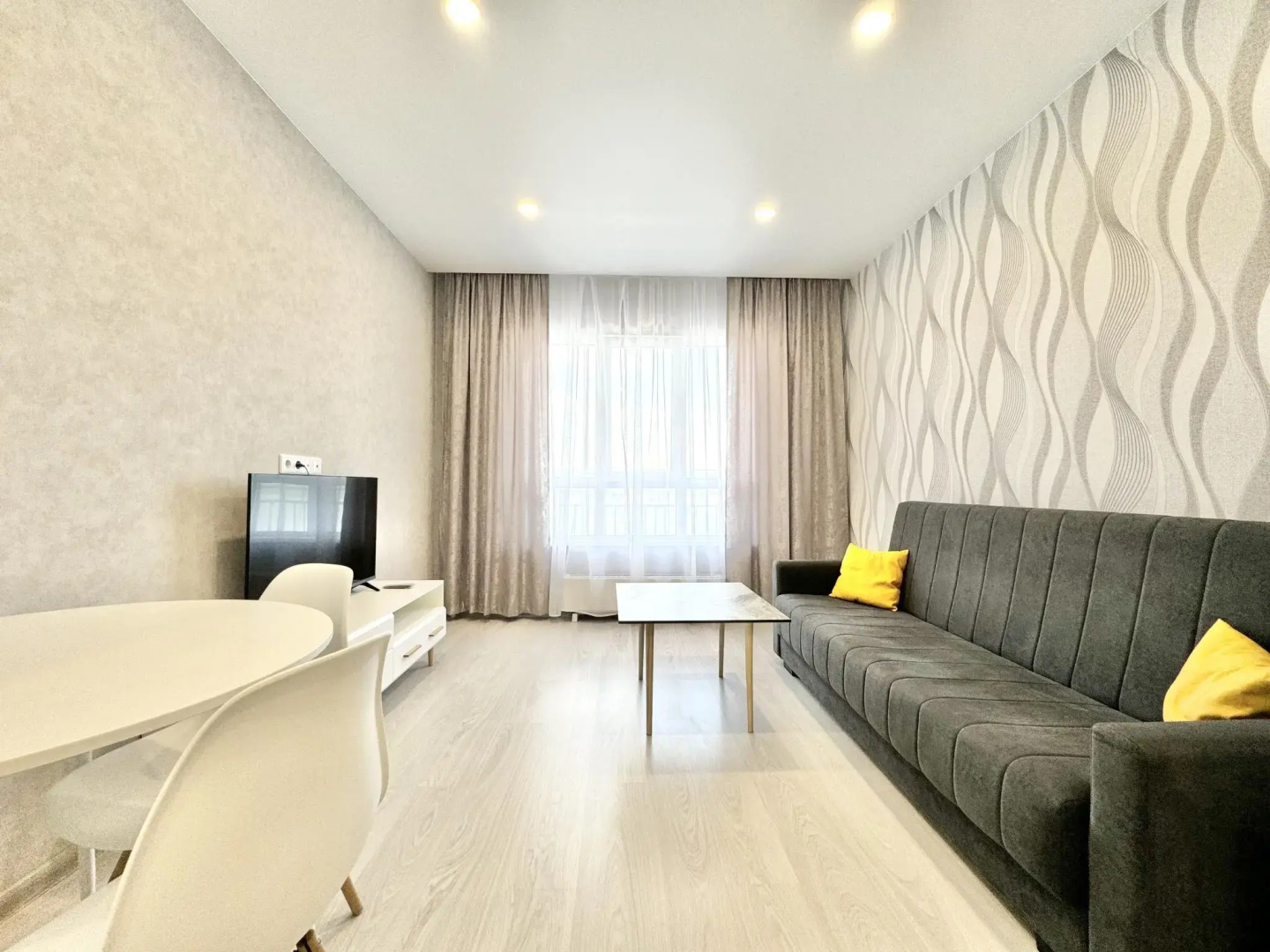 Hugge Place на улице Ясный Берег 7