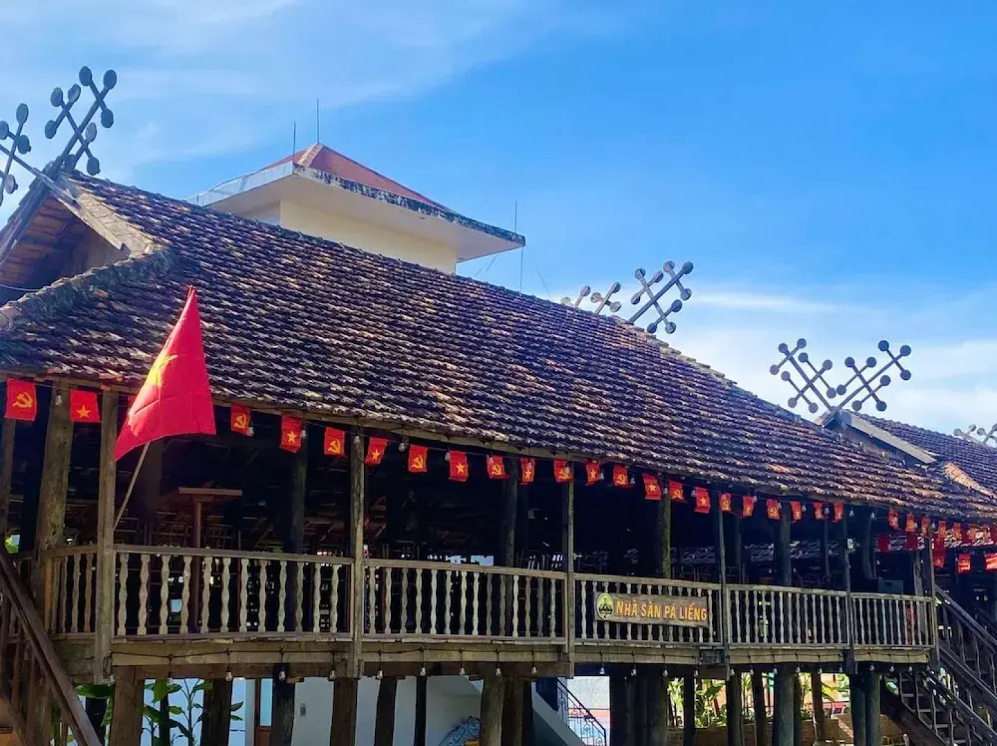 Mini Dien Bien Riverside Hotel - Lang Thai