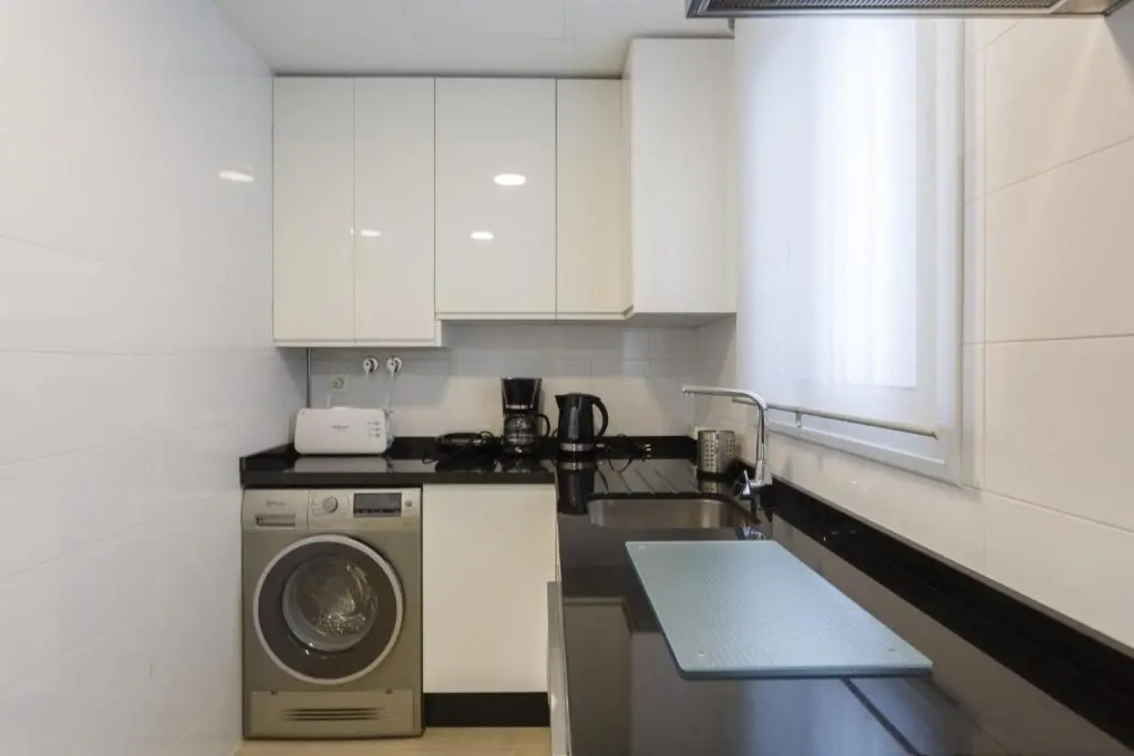 PALMERAS-CANDOR free parking by Cadiz4Rentals