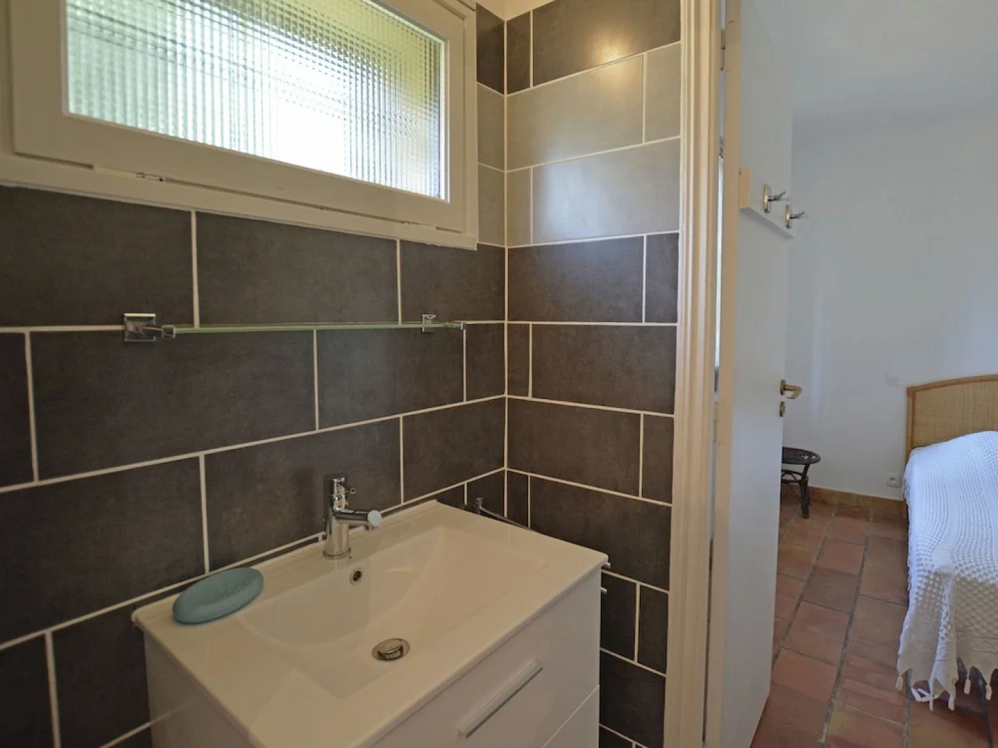 Cushy Villa in Vergèze With Fenced Garden, Terrace, Barbecue