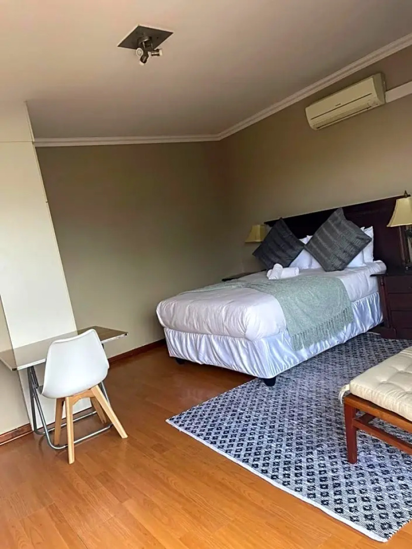 Twenty 4 Hour Rest Bed & Breakfast 3