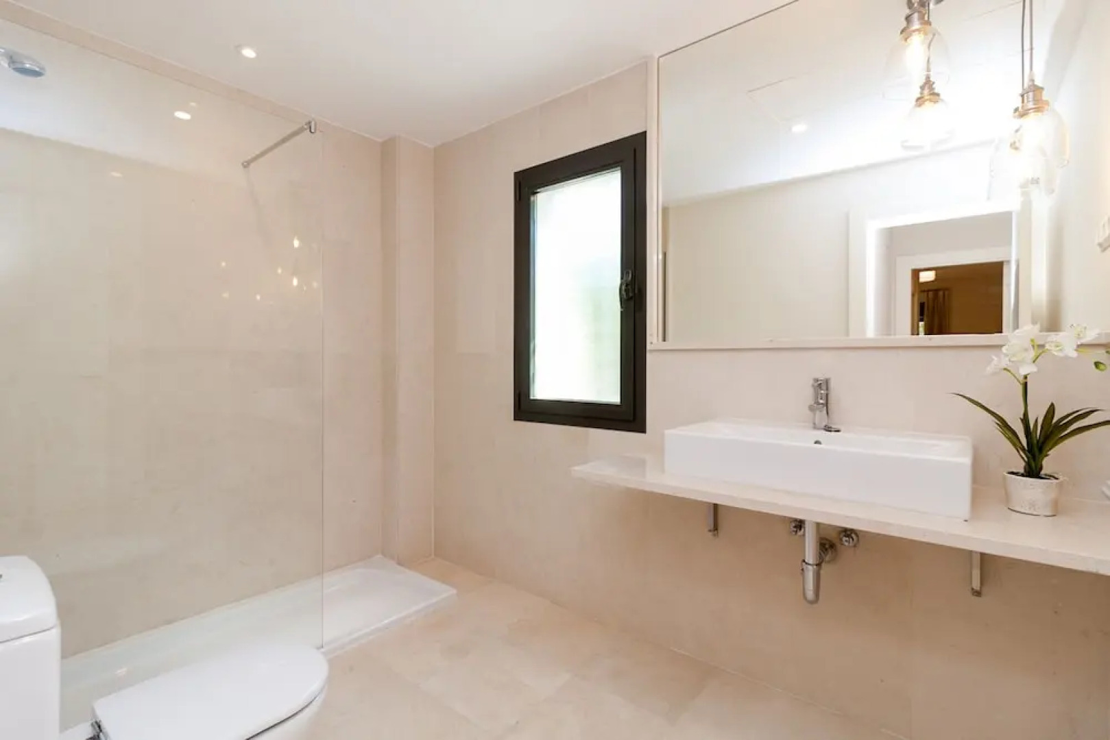 Flamingos Holiday Haven Canovas Apartment