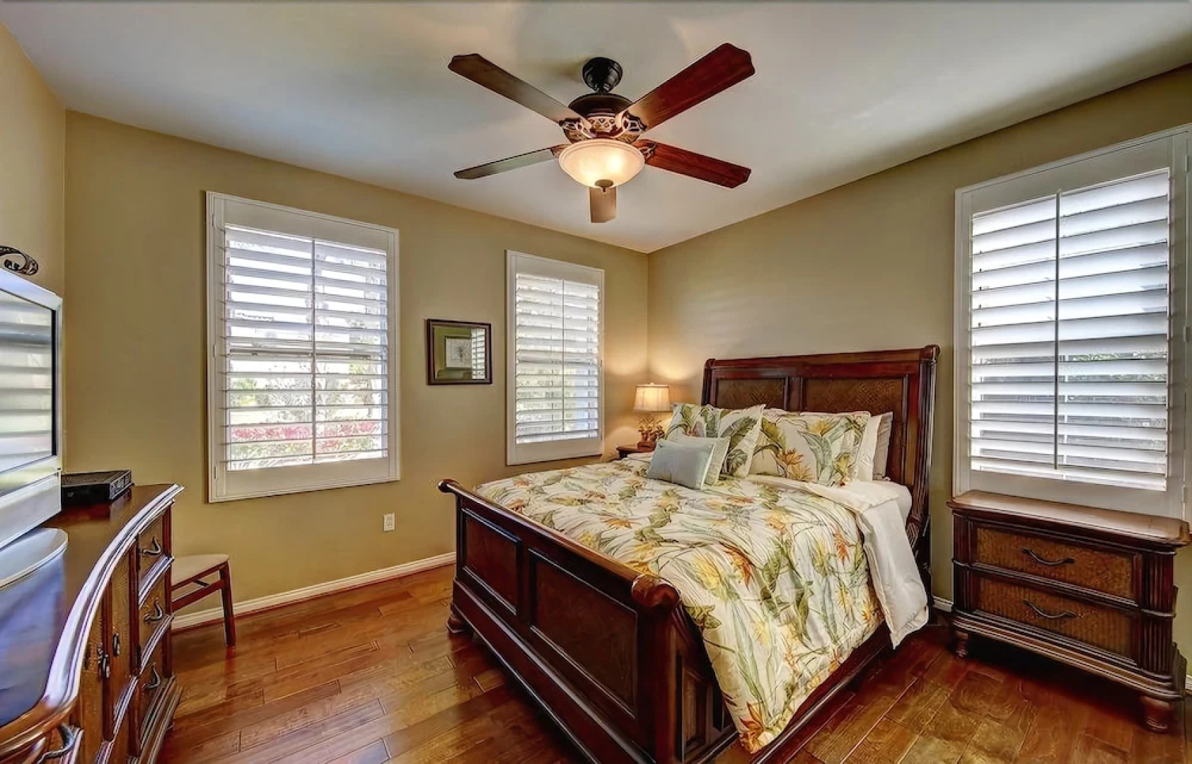 Apple Court - Four Bedroom Home