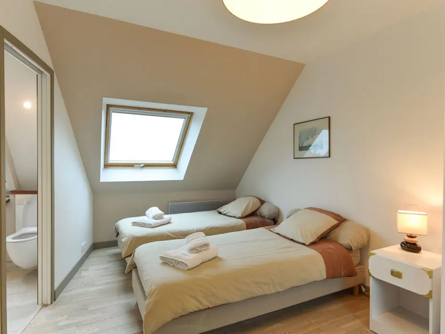 Detached Villa Within Walking Distance of the Beach, With a Swimming Pool and a Sauna