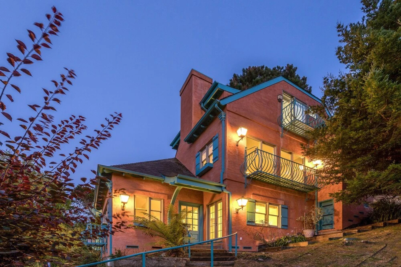 Marbella Lane Tuscan Villa with Hot Tub