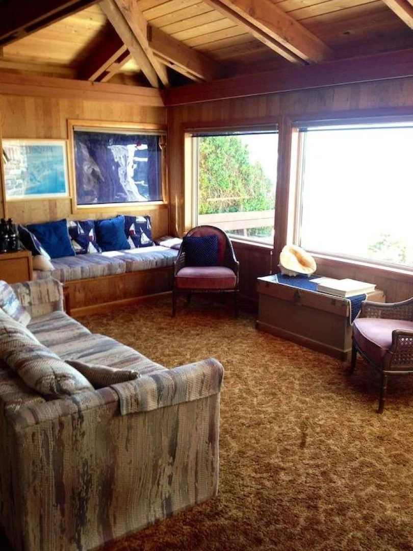 Shaw's Oceanfront Bed and Breakfast