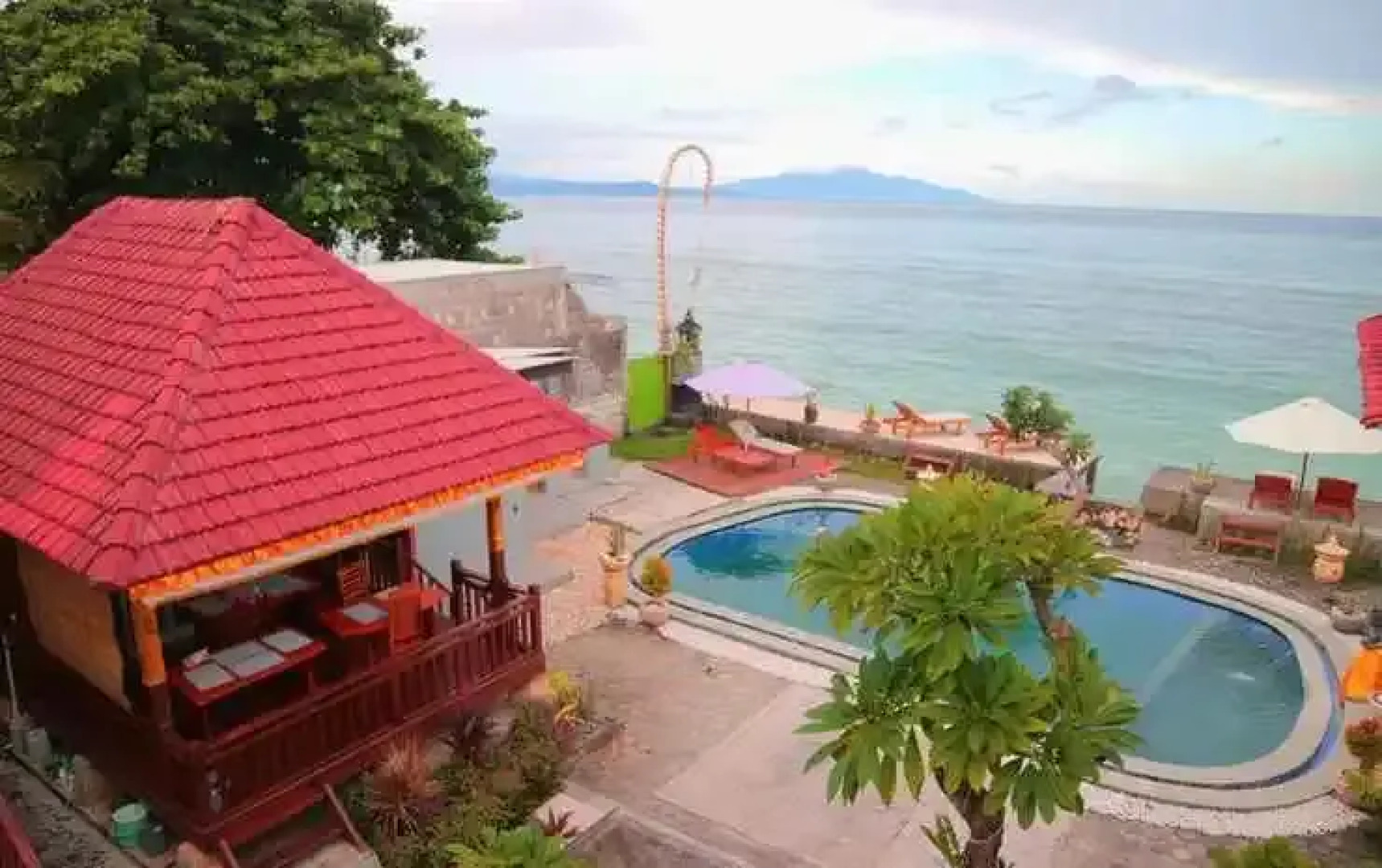 Ayu Laba Beach Villa and Resto