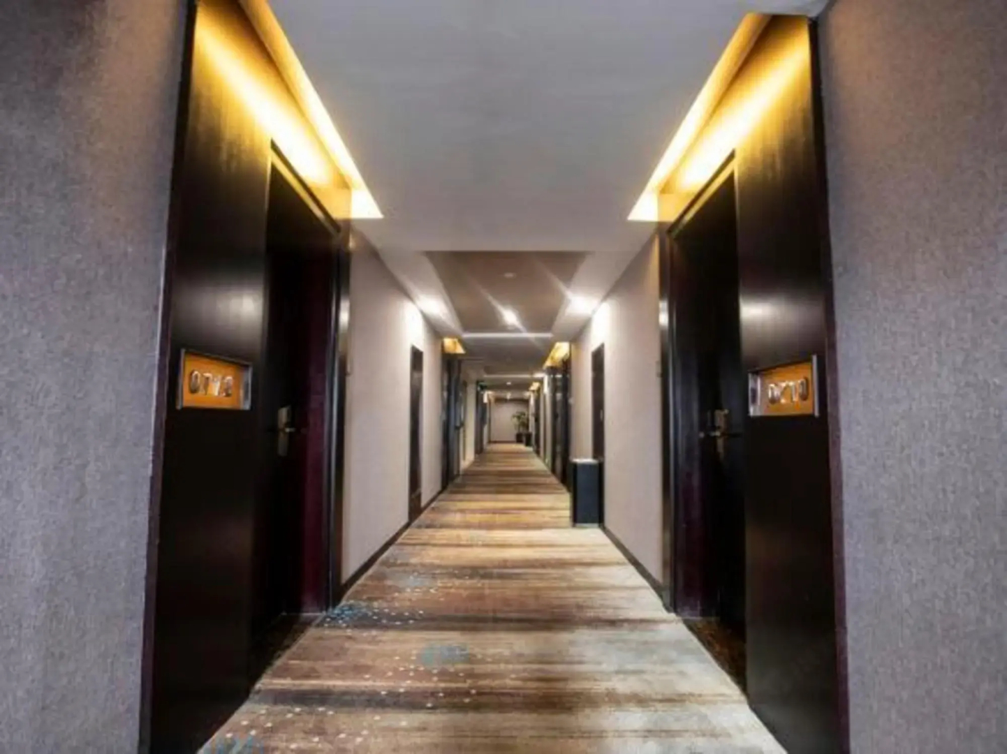 Xiangyu Hotel (Shangqiu Municipal Government High-speed Railway Station)