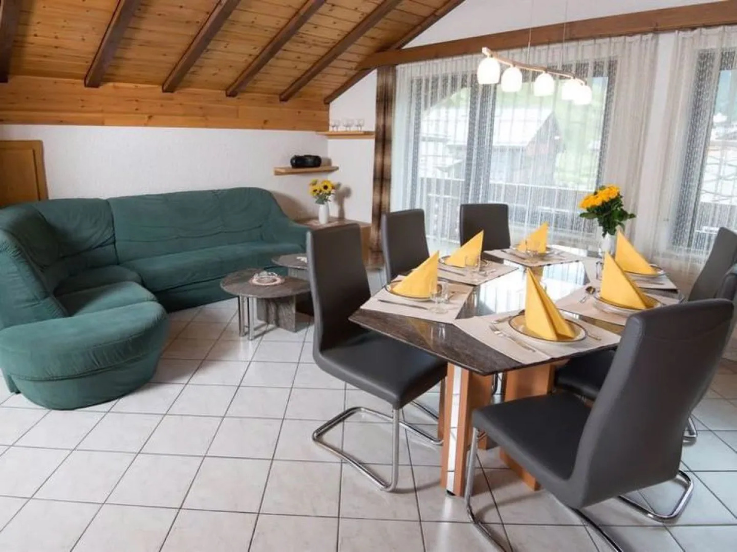 Adonis & Vallesia 30945