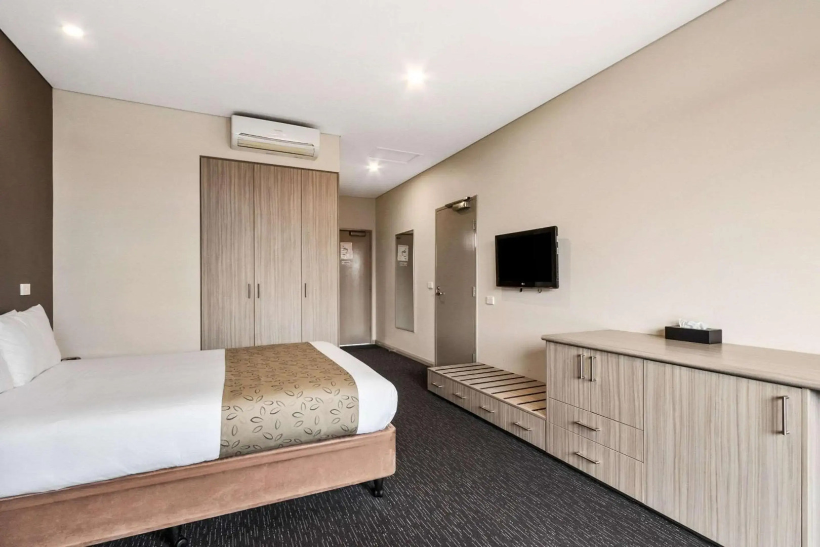 Foreshore Hotel