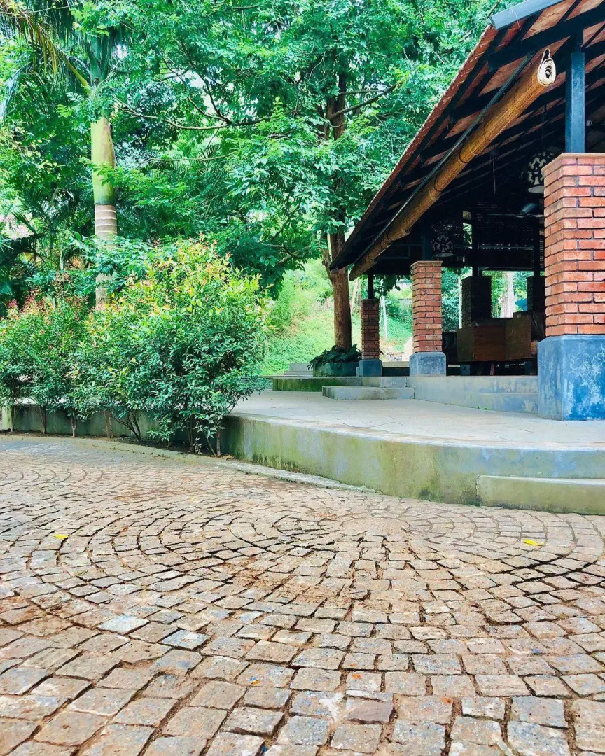 Silent Creek Resort
