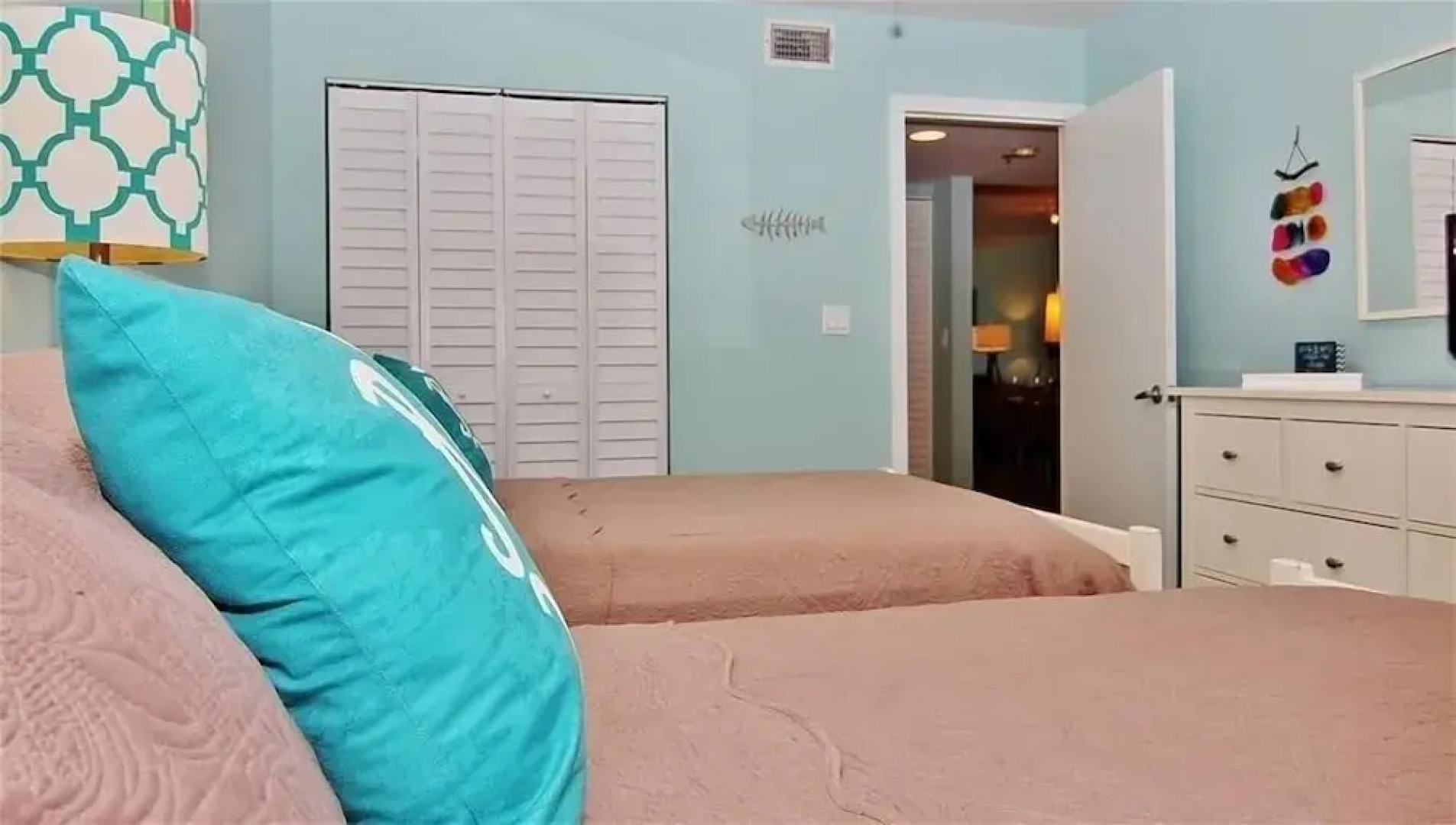 Hamilton 206 2 Br condo by RedAwning