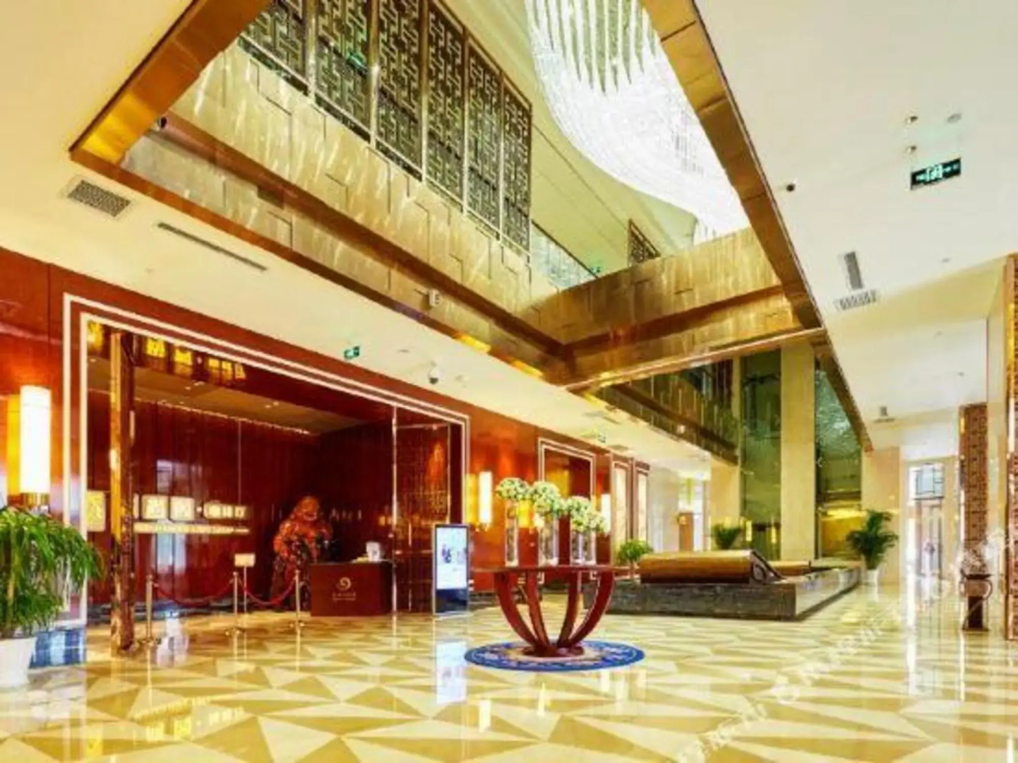 Wendeng Huaxi Hotel
