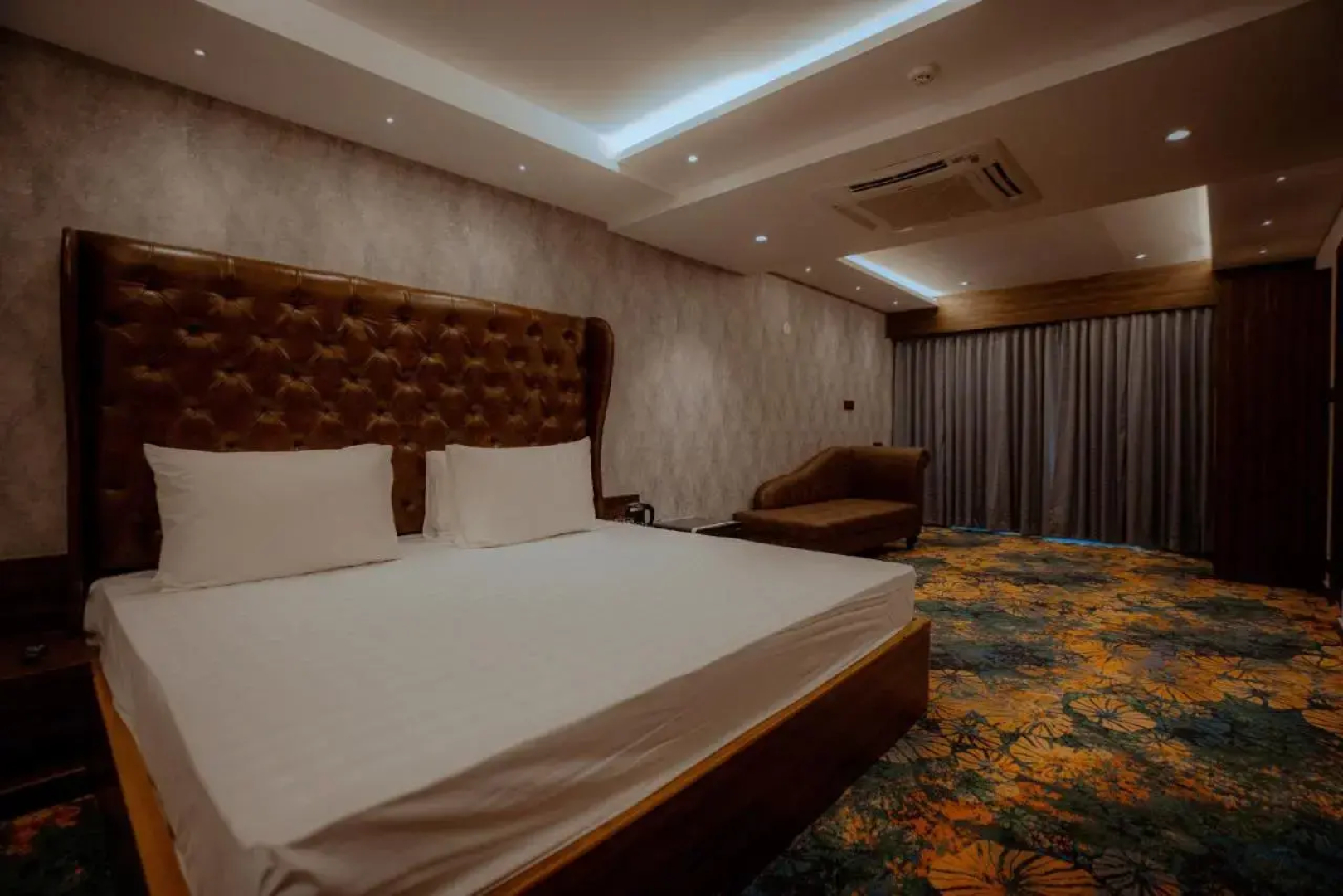 Royal Ritz