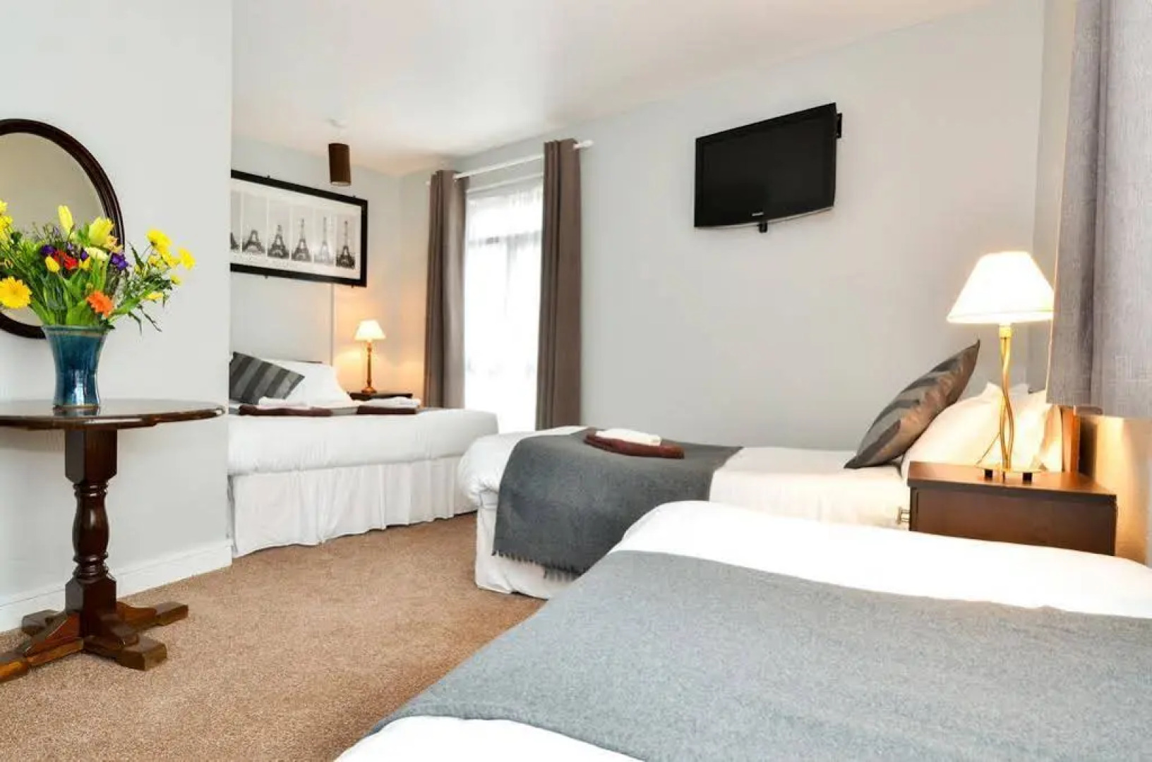 Hillgrove Accommodation & Nightclub