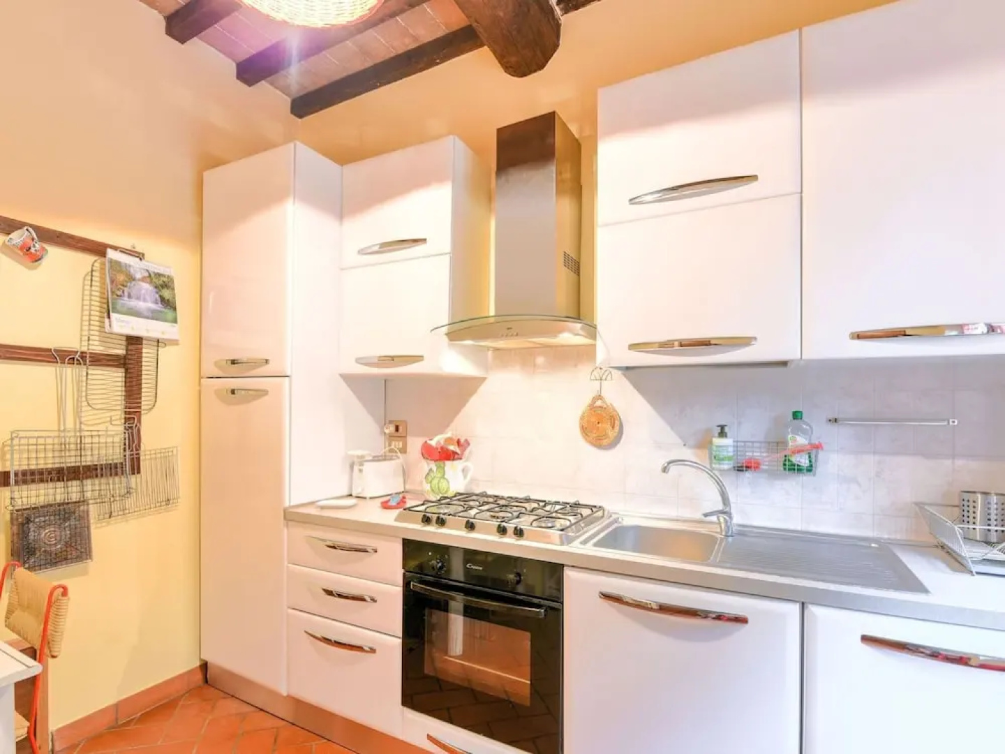 Scenic Stay in Restored Retreat