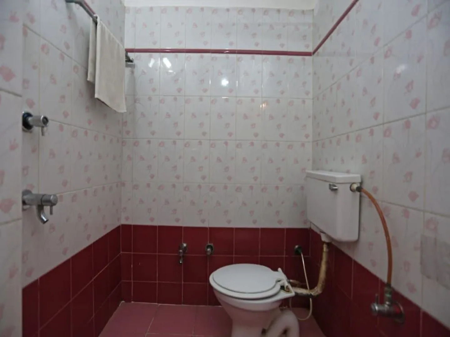 OYO 24860 Hotel Shiva International