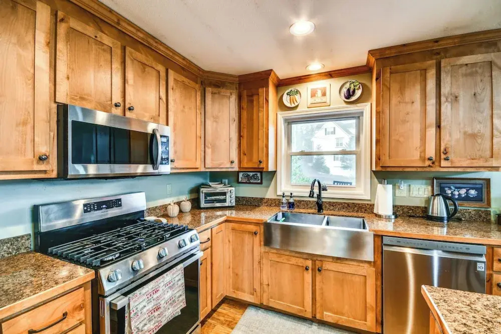 Riverfront Newland Home w/ Pool & Golf Club Access