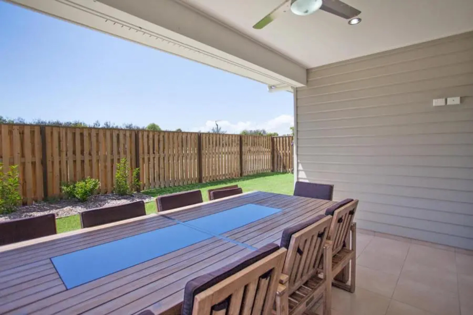 Petrie Beach Holiday Home