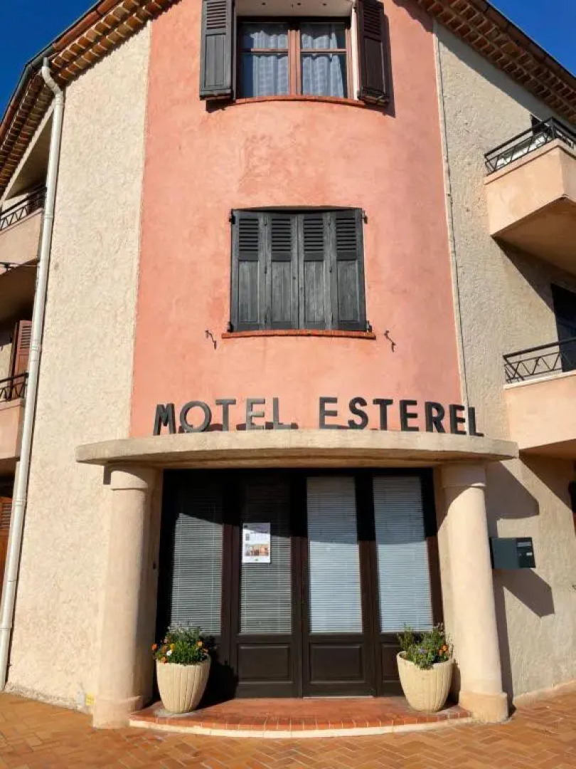Motel Esterel