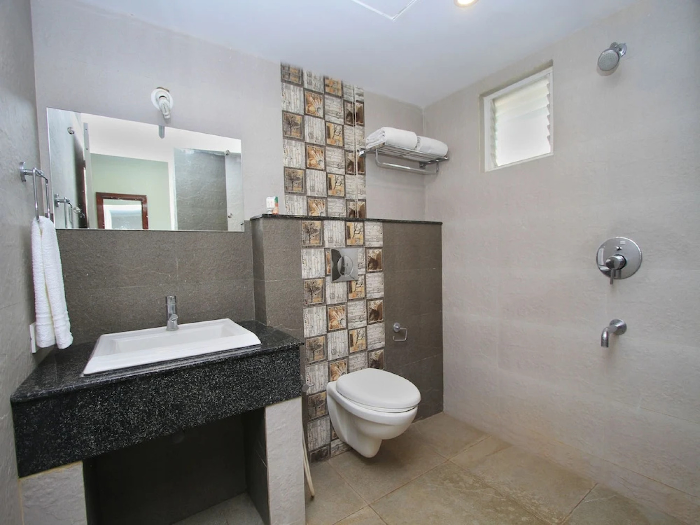 OYO 6598 White Wings