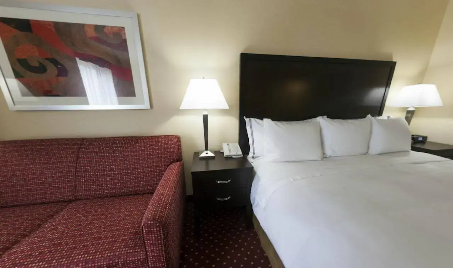 DoubleTree by Hilton Lansing