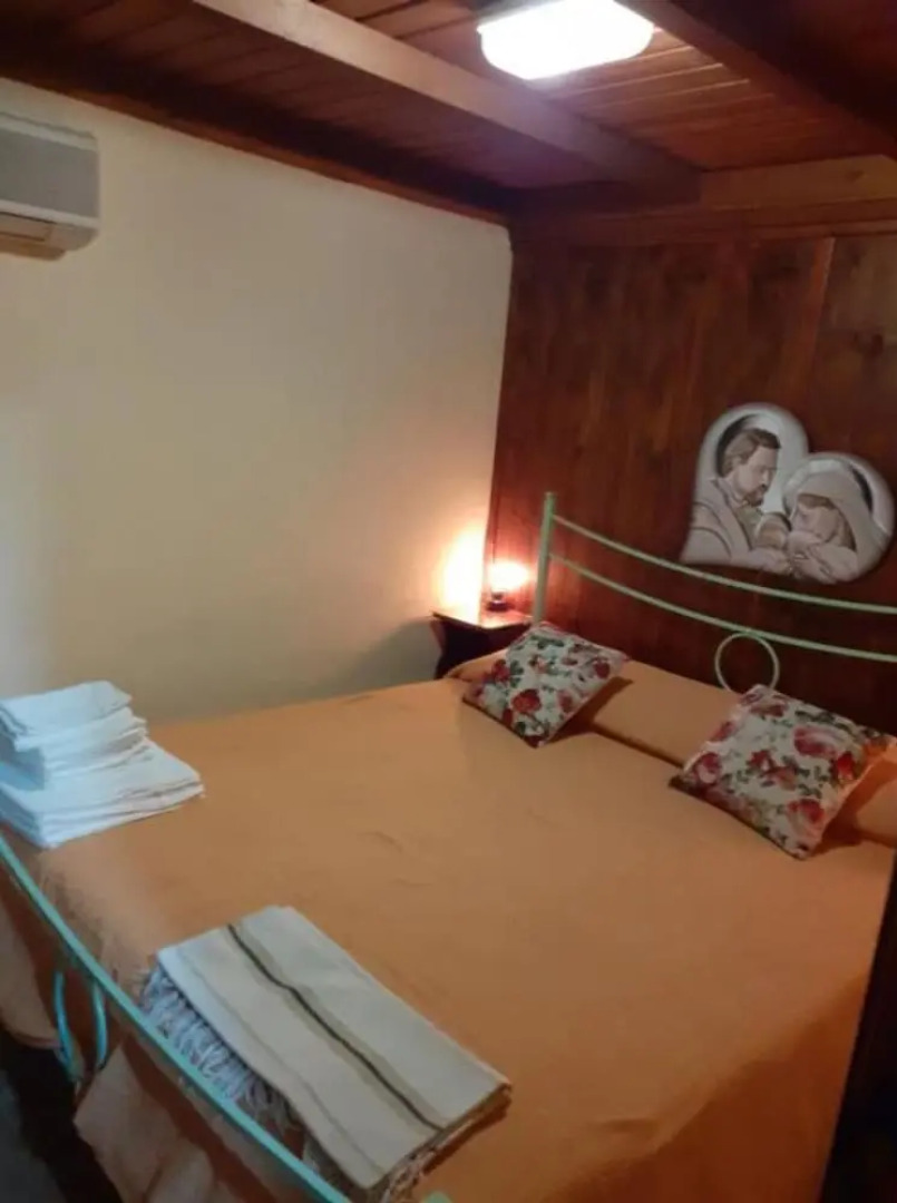 The Little House of Vacone Italy