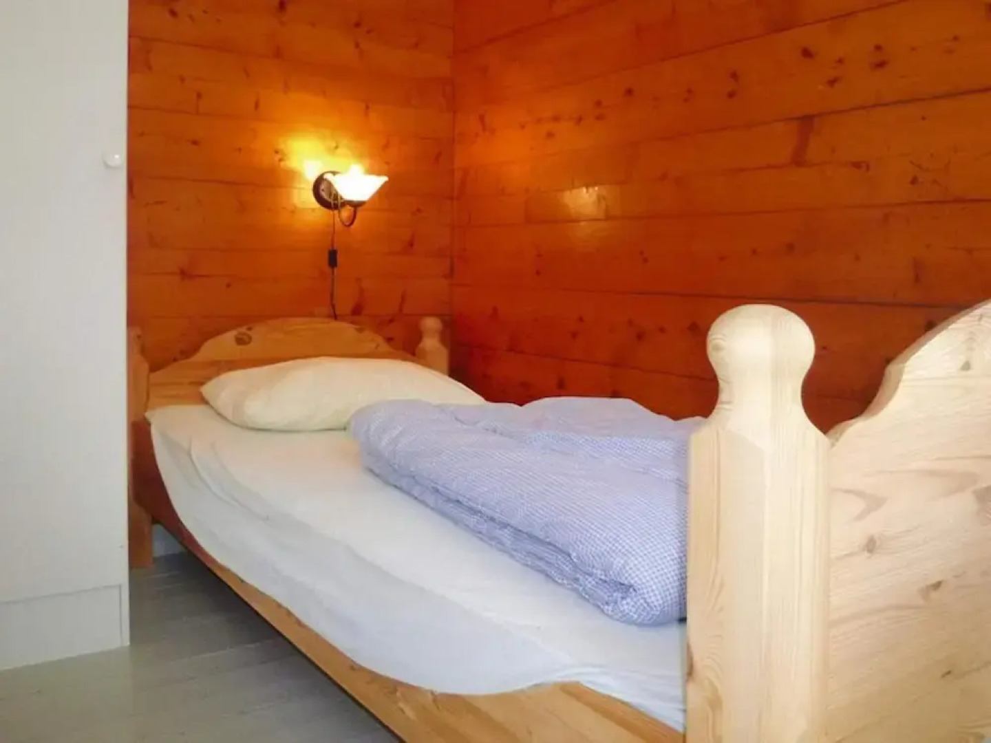 18 Person Holiday Home in Sauda