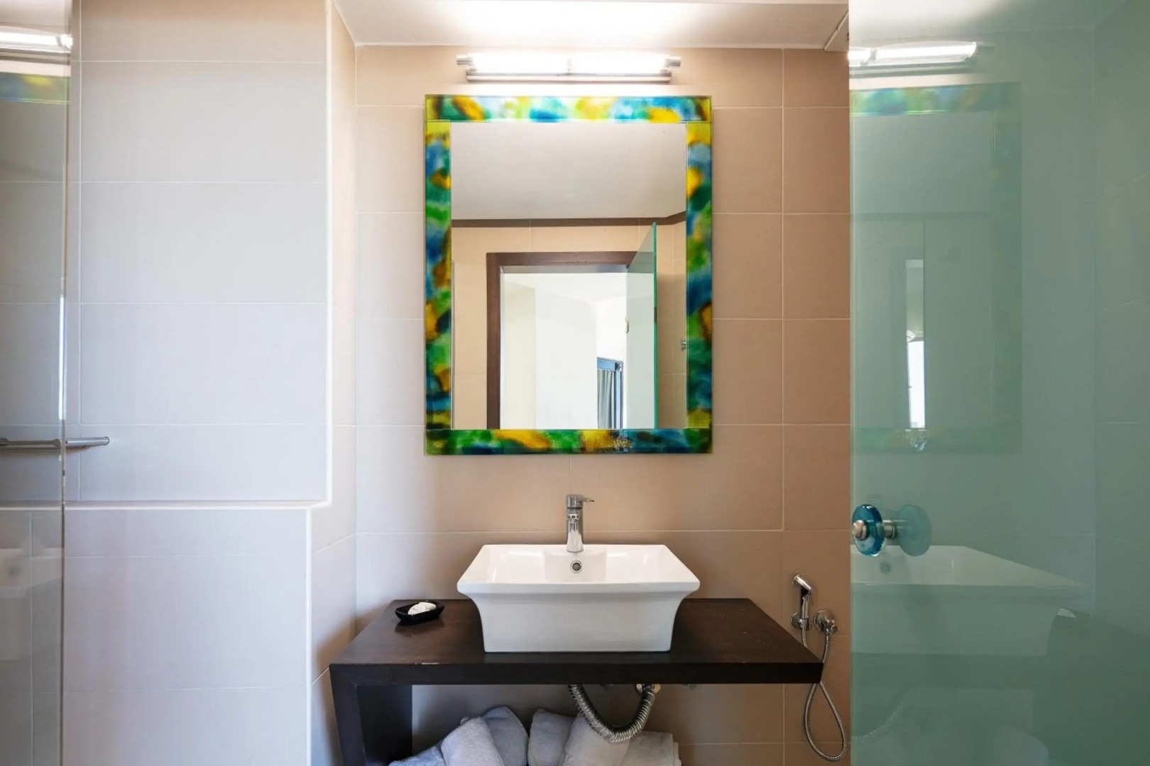 Steris Elegant Beach Hotel