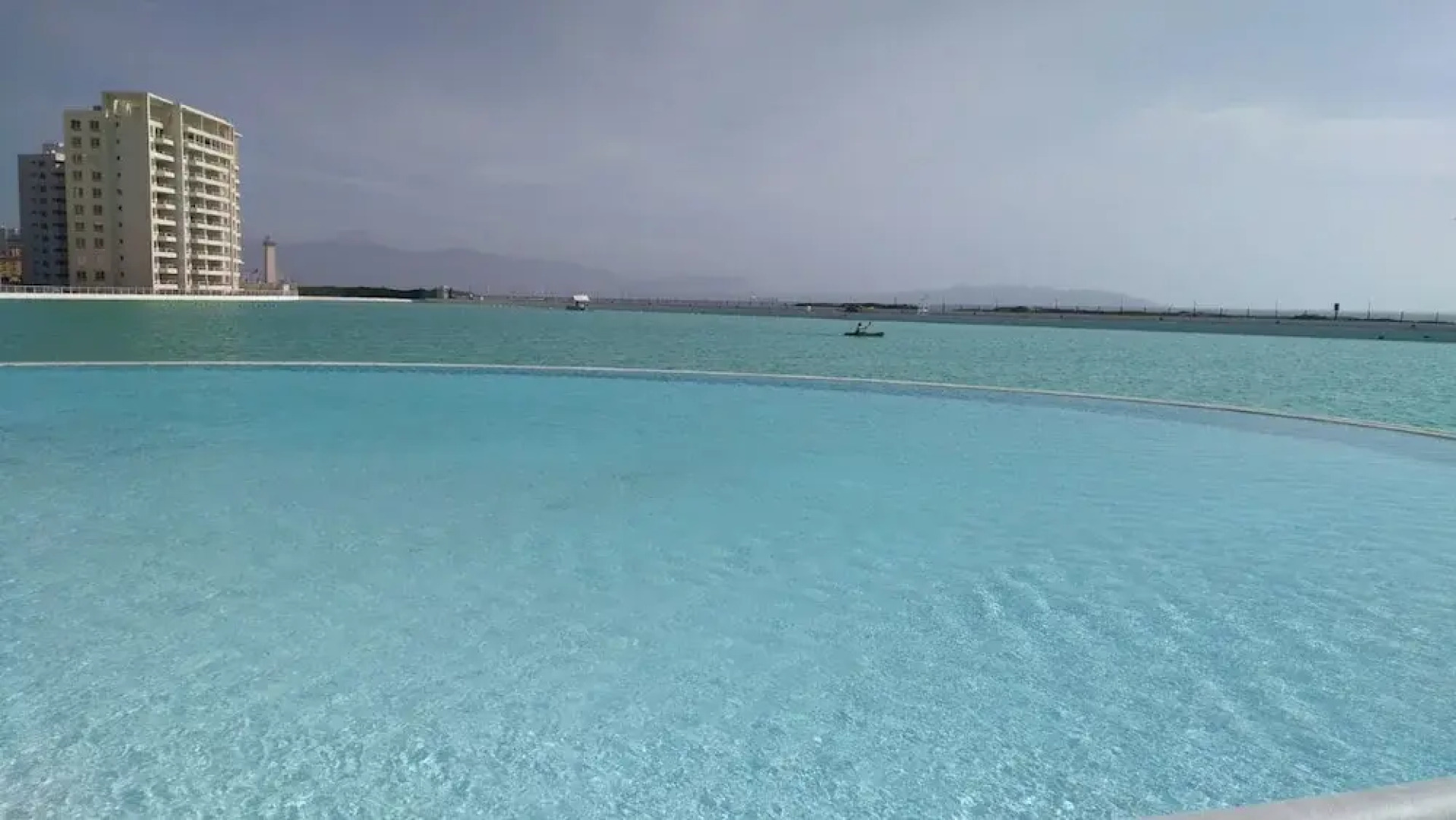 Depto. Av Pacífico Laguna del Mar