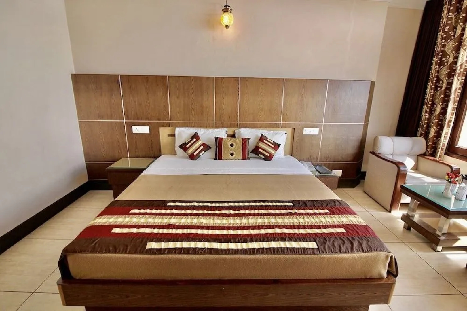 Hotel Asian Plaza Dharamshala