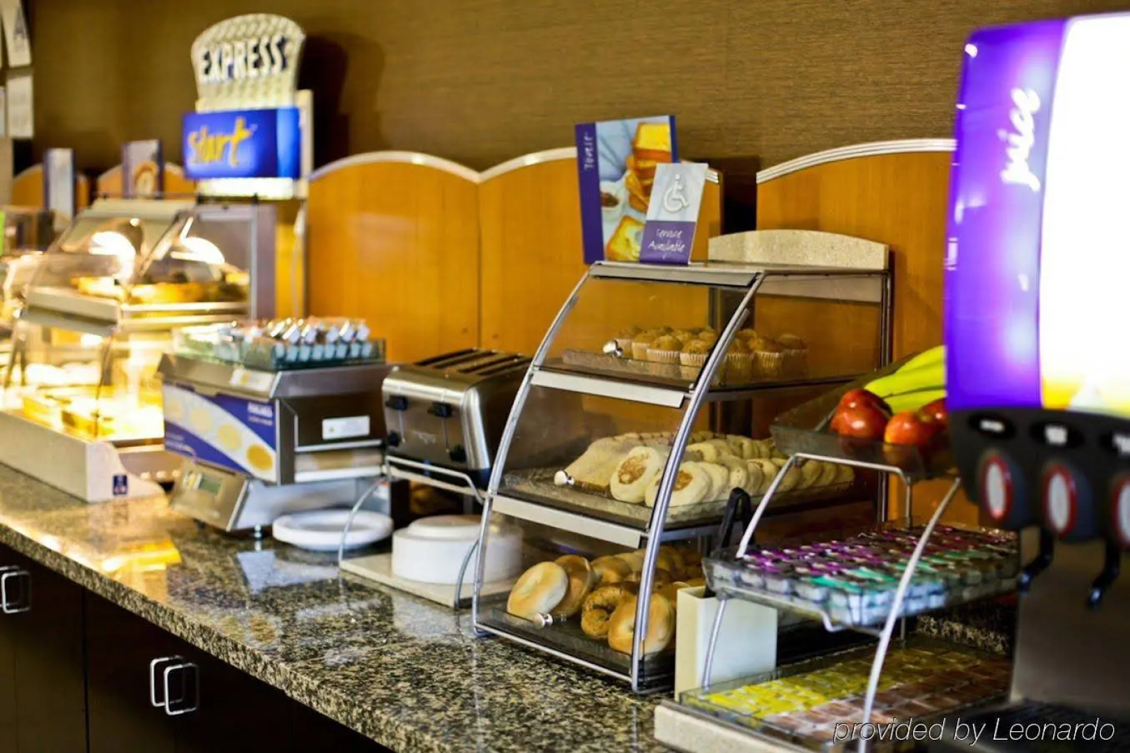 Hampton Inn & Suites Cathedral City