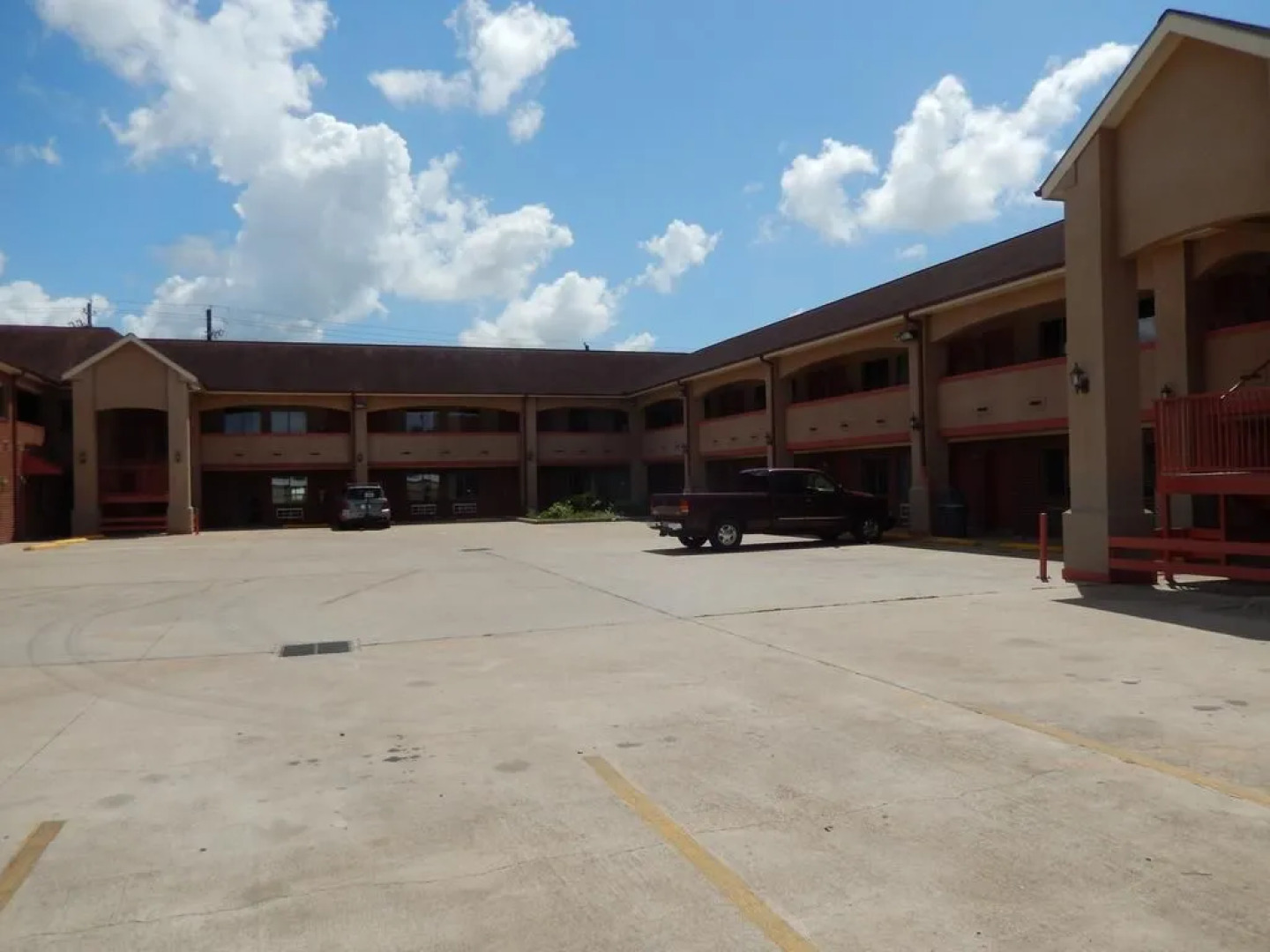 Island Suites Bay City