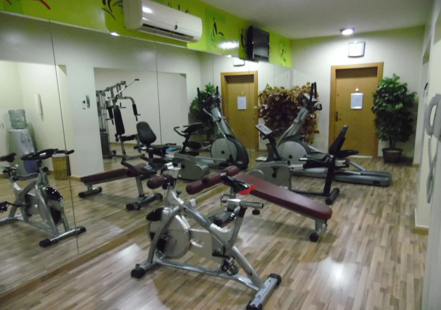 Milan Deluxe Suites Hotel