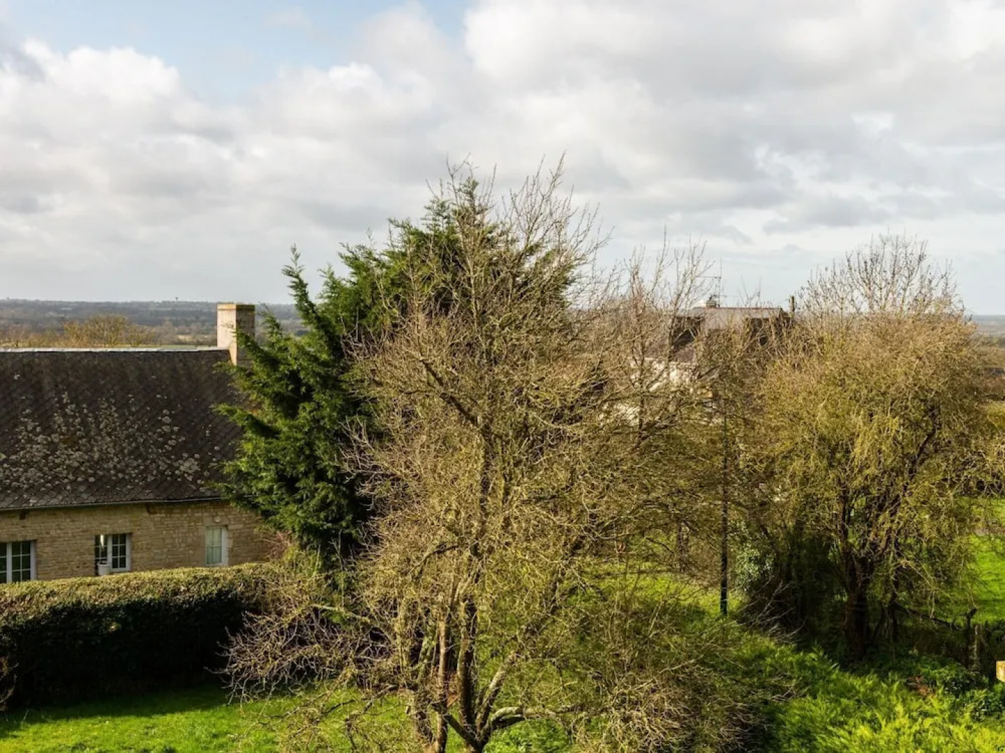 Cosy Holiday Home in Mandeville en Bassin Near Beach