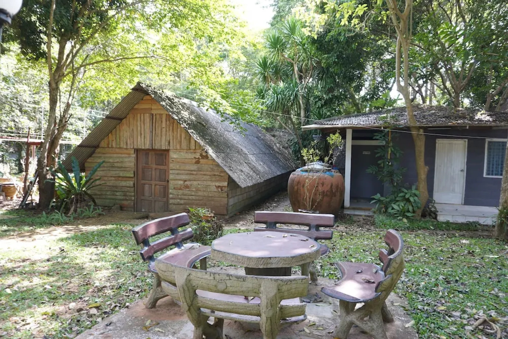 Sonseesaed Farm