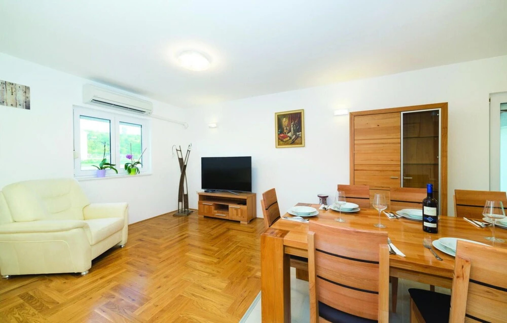 Amazing Home in Trilj with Hot Tub, WiFi & 4 Bedrooms