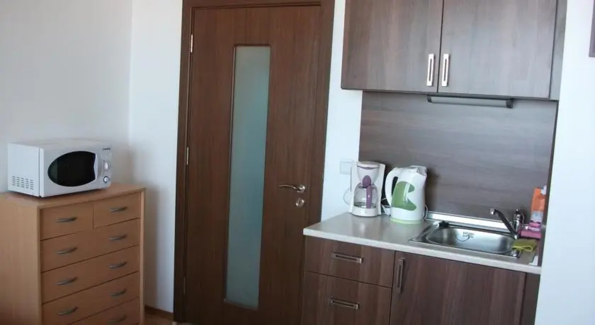 Lucky Beach Apartments